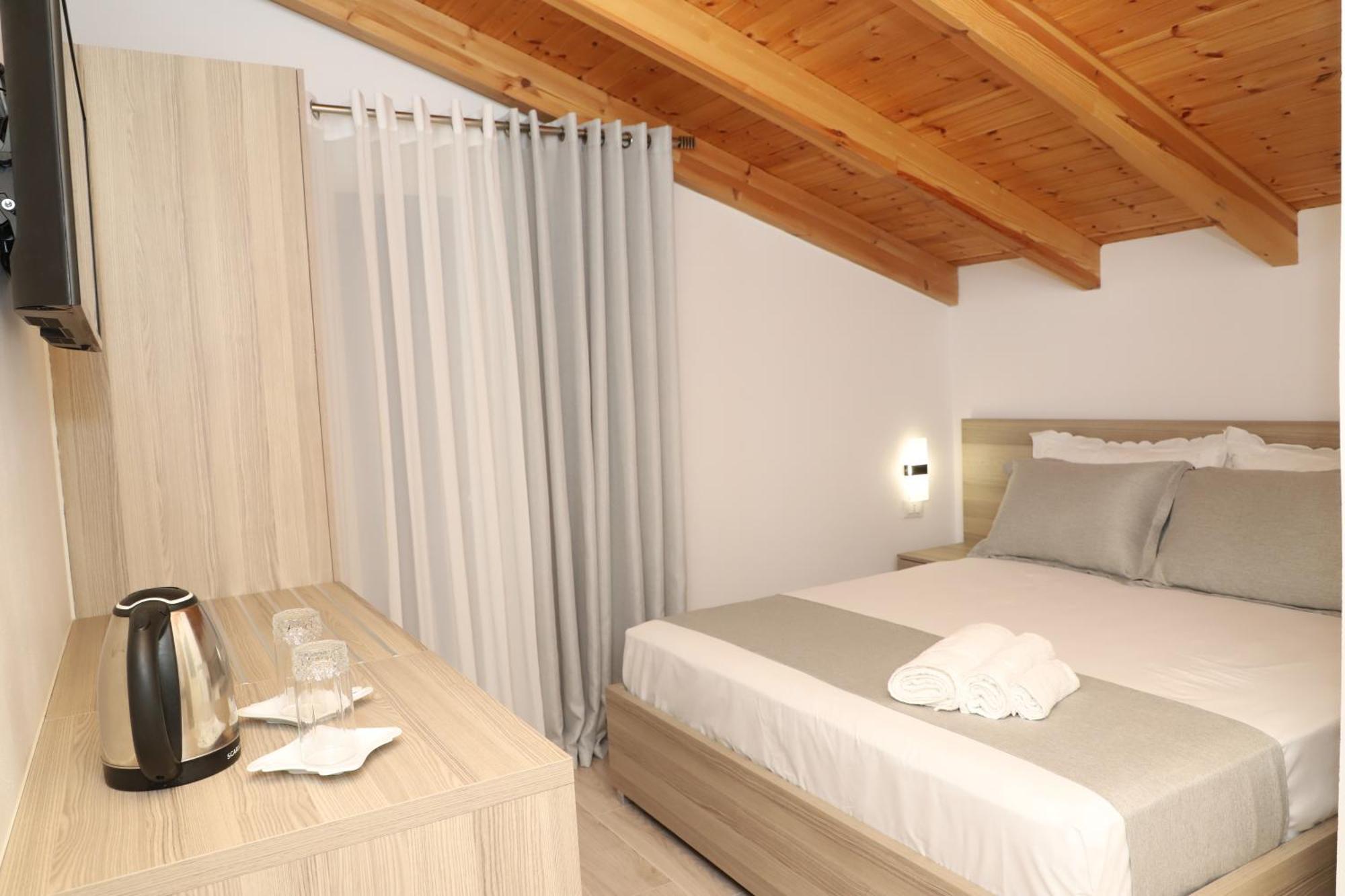 Guesthouse Kazazi 베라트 외부 사진