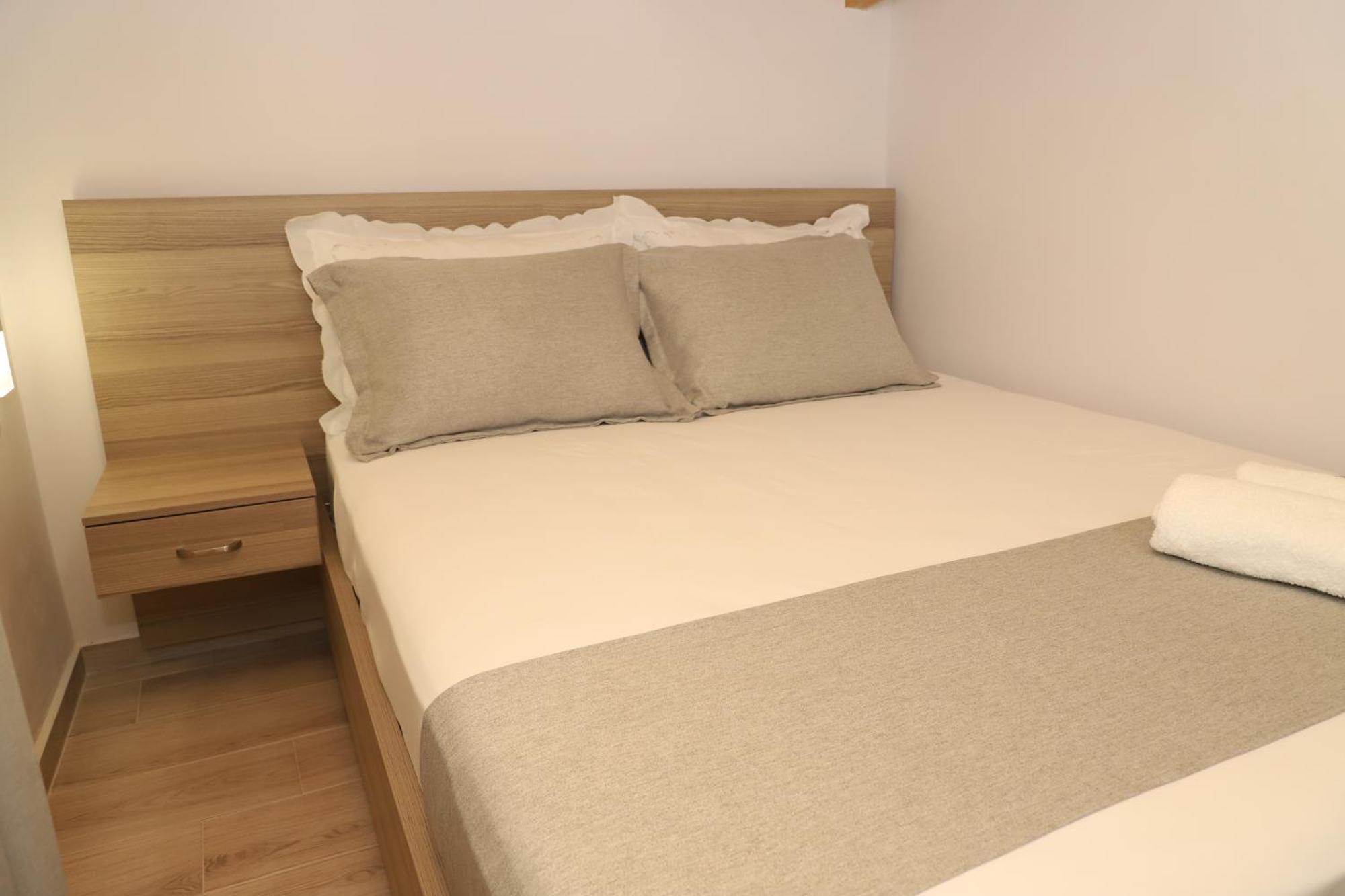 Guesthouse Kazazi 베라트 외부 사진