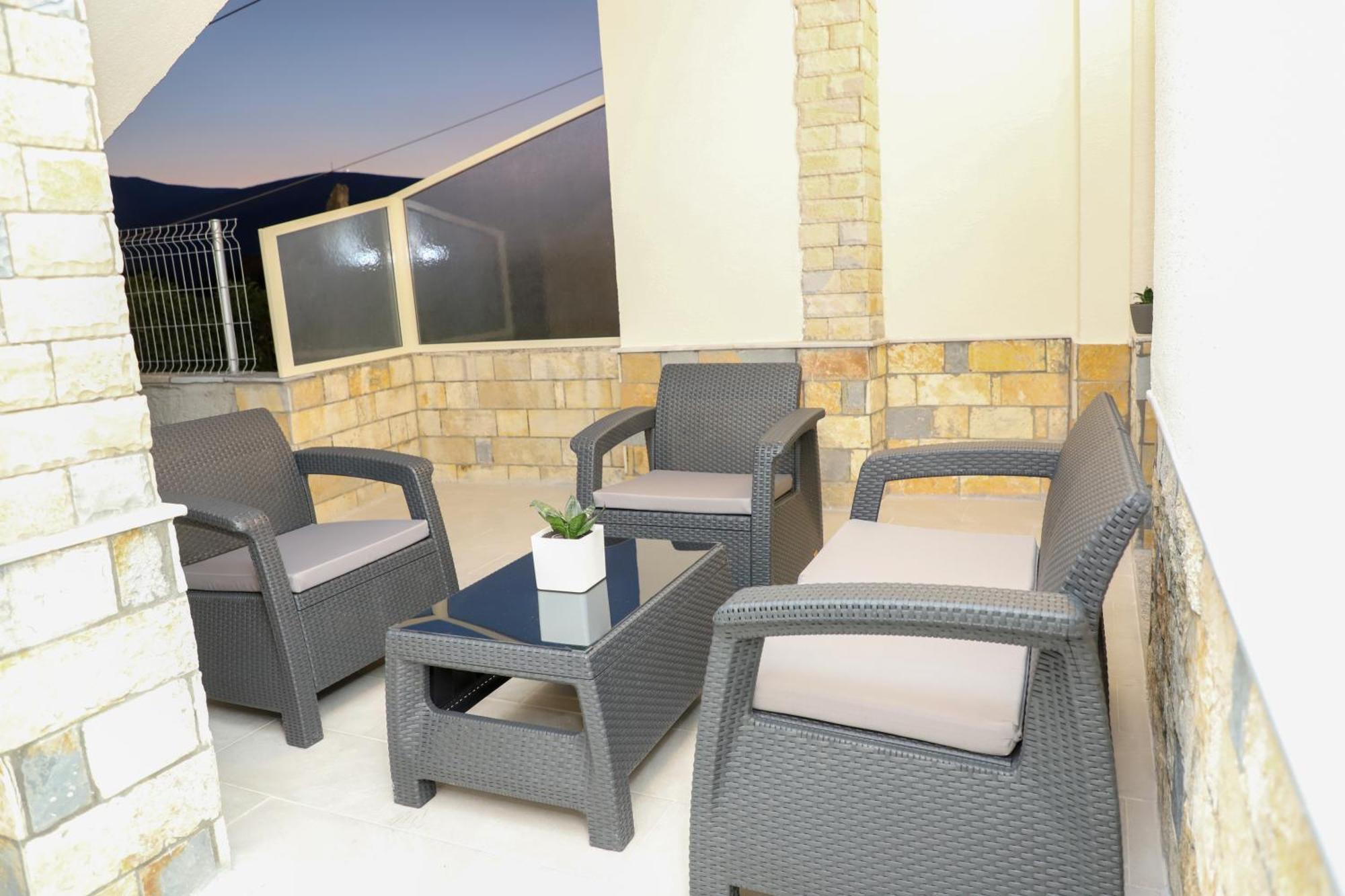 Guesthouse Kazazi 베라트 외부 사진