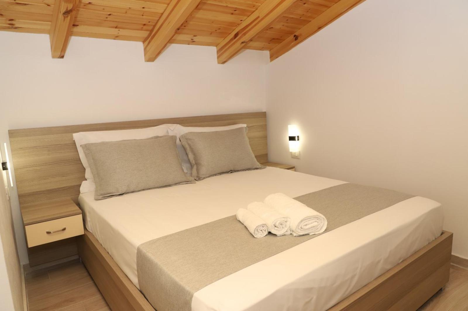 Guesthouse Kazazi 베라트 외부 사진